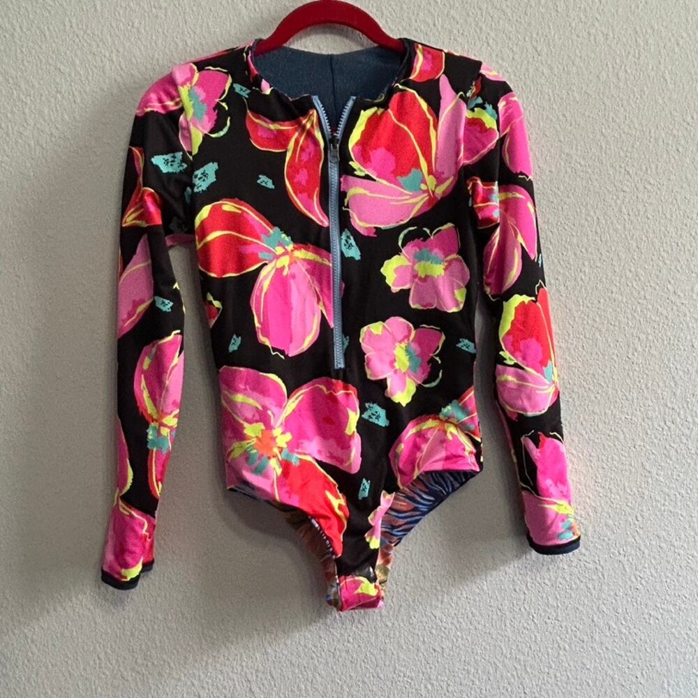 NEW Maaji Reversable Triton Rash Guard One Piece Surfsuit Full Coverage Medium - Picture 11 of 12